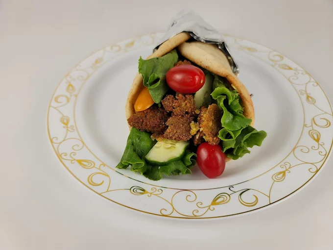 Falafel Gyro